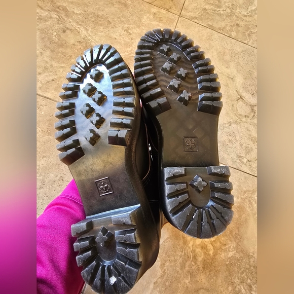 Dr Martens Womens Leona Black Leather Heeled Combat Boots Size 8 - Picture 11 of 12